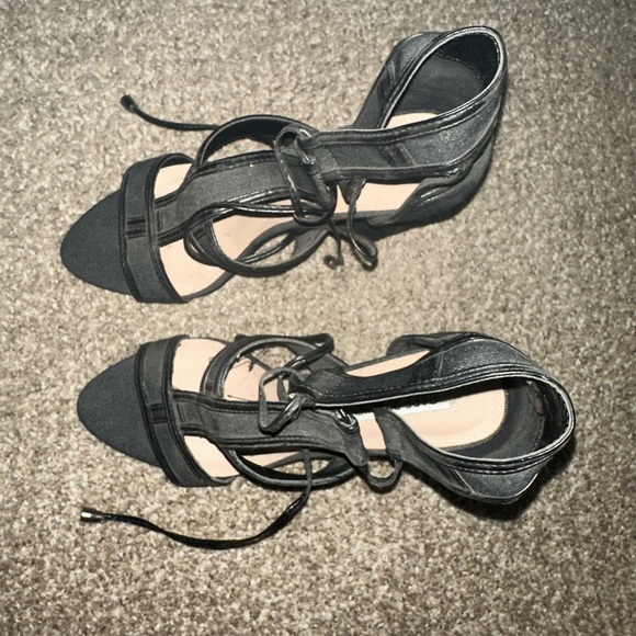 Jeans material heels, size is 8 from Cape Robbin - Picture 5 of 5